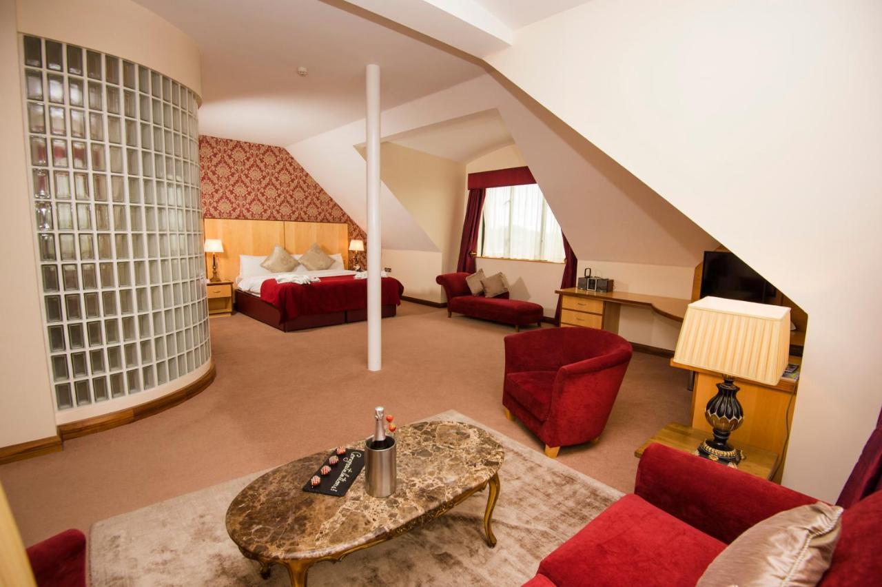 La Mon Hotel & Country Club Castlereagh Eksteriør bilde